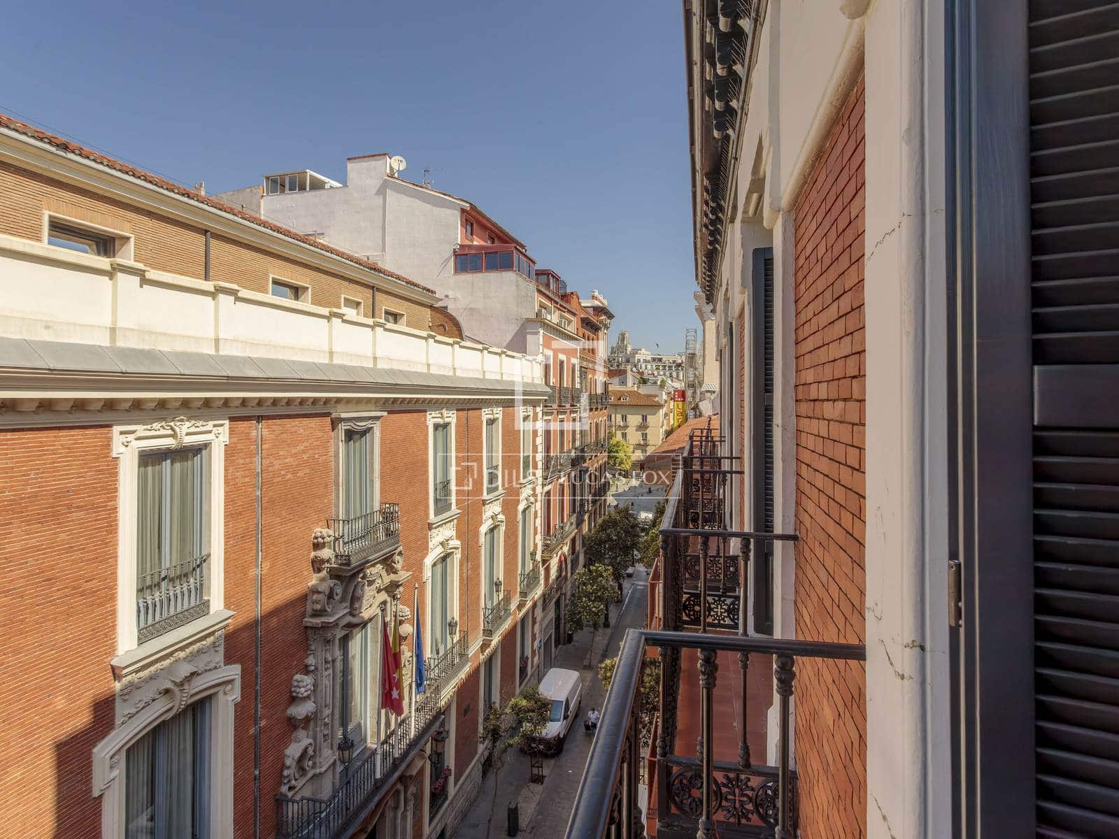 Apartamento de 1 habitación en Madrid ciudad en alquiler - 8.500 € (Ref: 9905037)