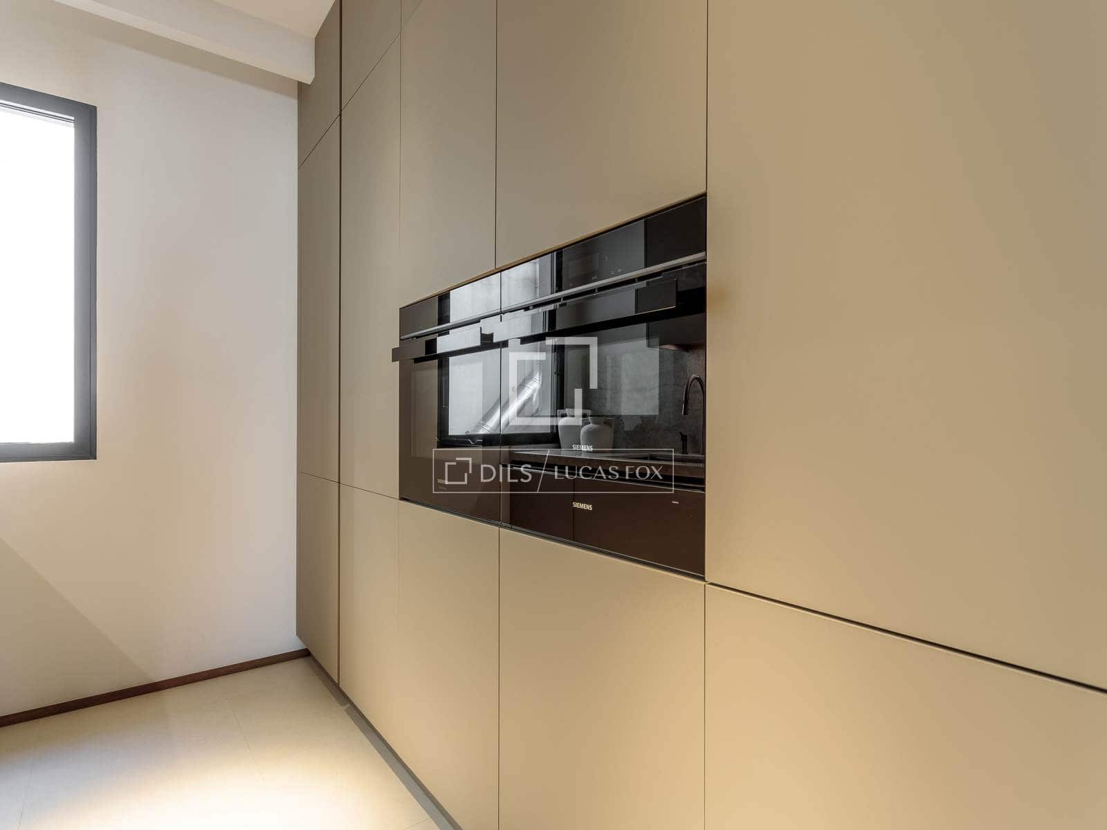 2 bedroom Apartment for rent in Madrid city with pool - € 15,000 (Ref: 9905038)