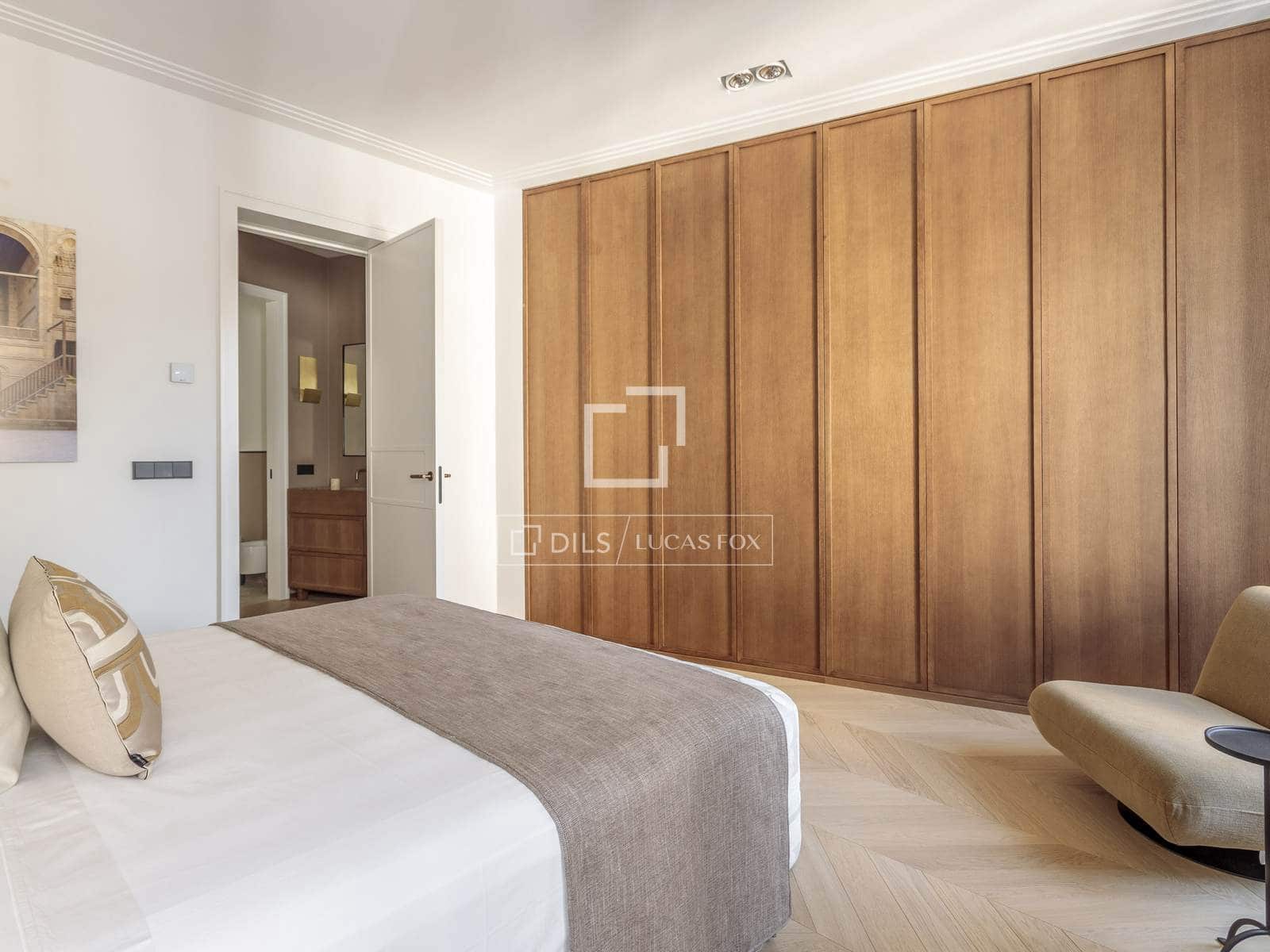 2 bedroom Apartment for rent in Madrid city with pool - € 15,000 (Ref: 9905038)