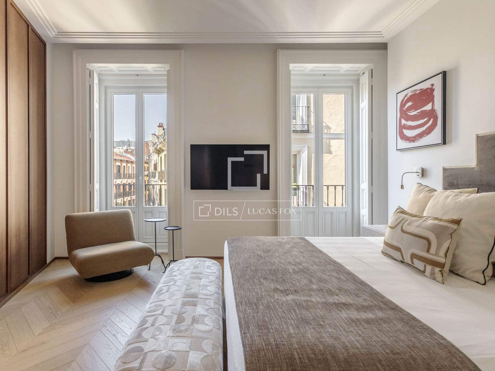 2 bedroom Apartment for rent in Madrid city with pool - € 15,000 (Ref: 9905038)