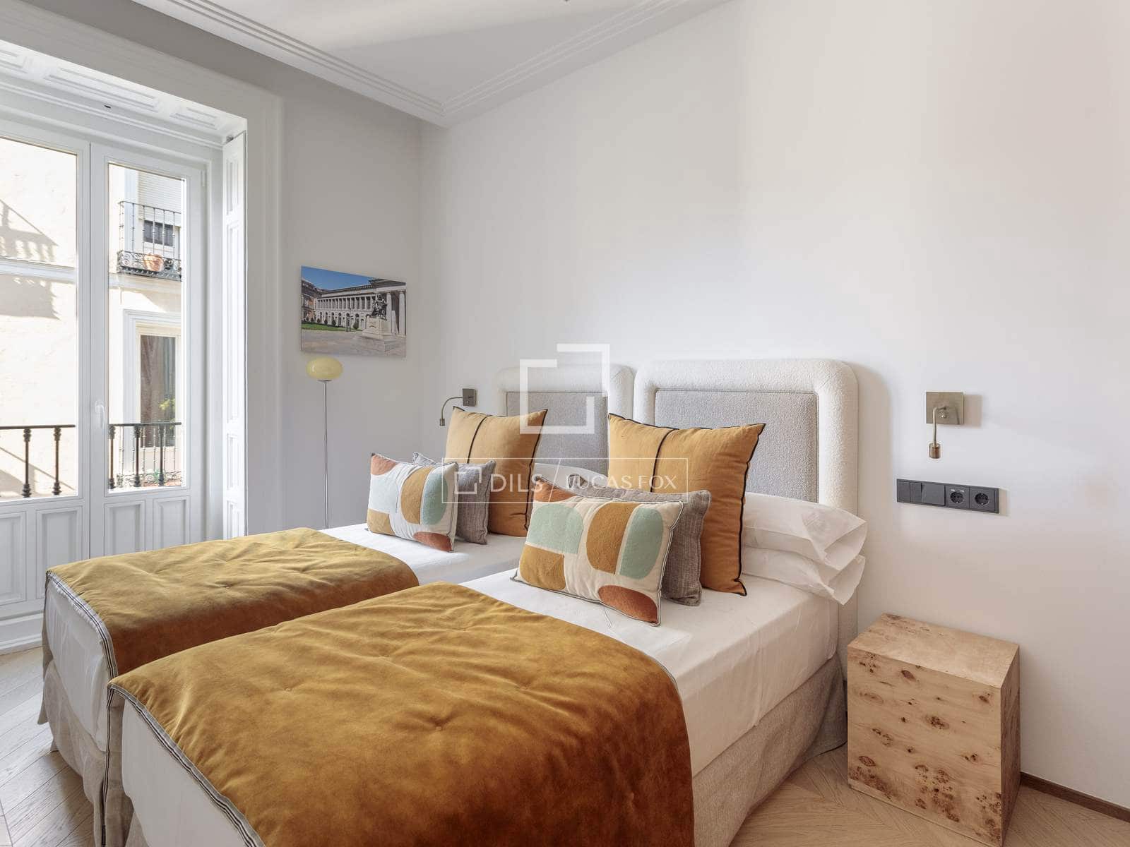 2 bedroom Apartment for rent in Madrid city with pool - € 15,000 (Ref: 9905038)
