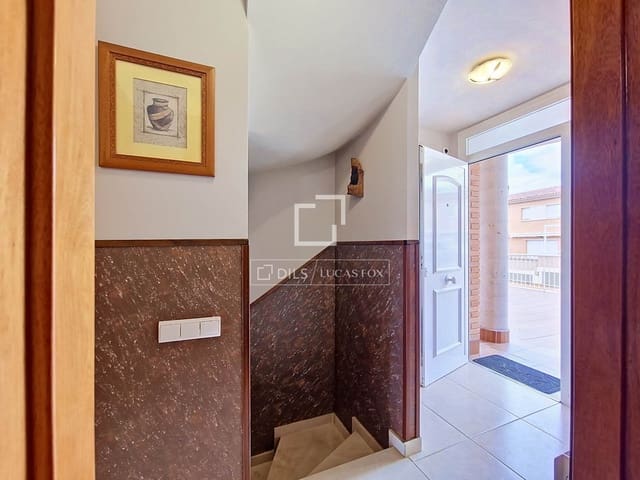 3 sovrum Villa till salu i Cubelles med pool garage - 410 000 € (Ref: 9905039)
