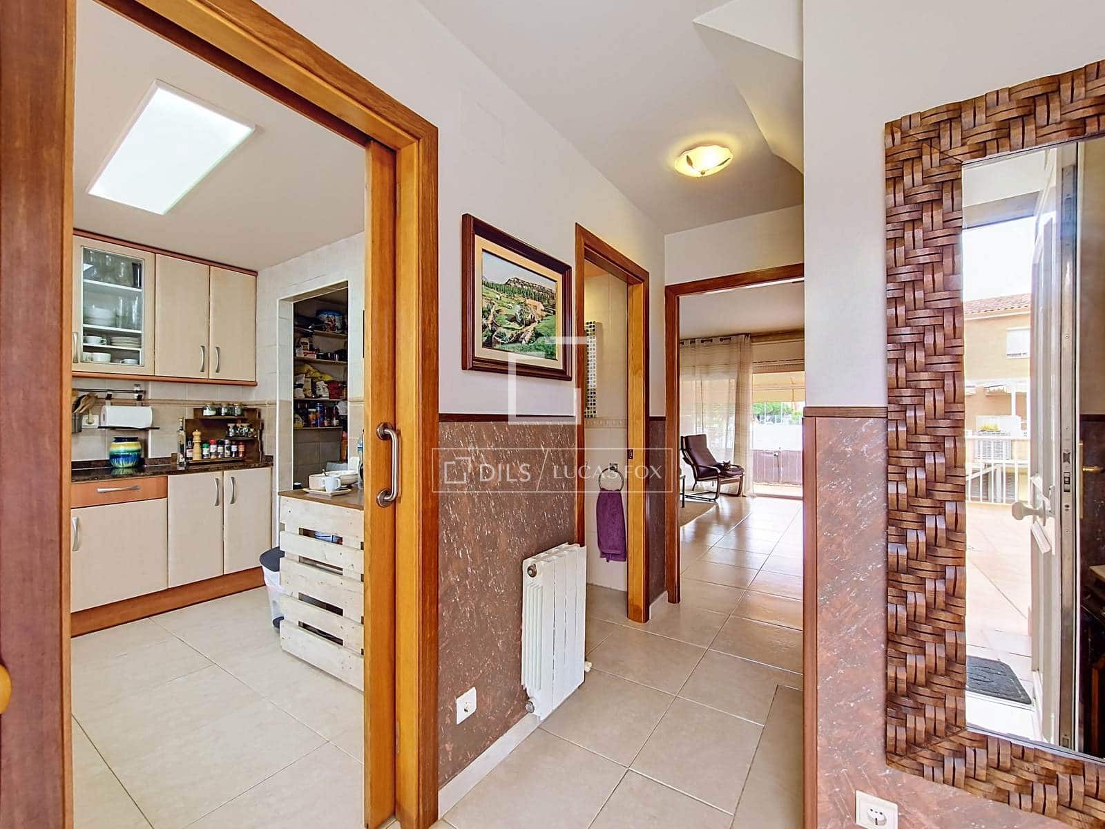 3 sovrum Villa till salu i Cubelles med pool garage - 410 000 € (Ref: 9905039)