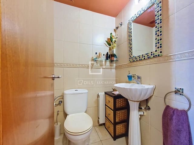 3 sovrum Villa till salu i Cubelles med pool garage - 410 000 € (Ref: 9905039)