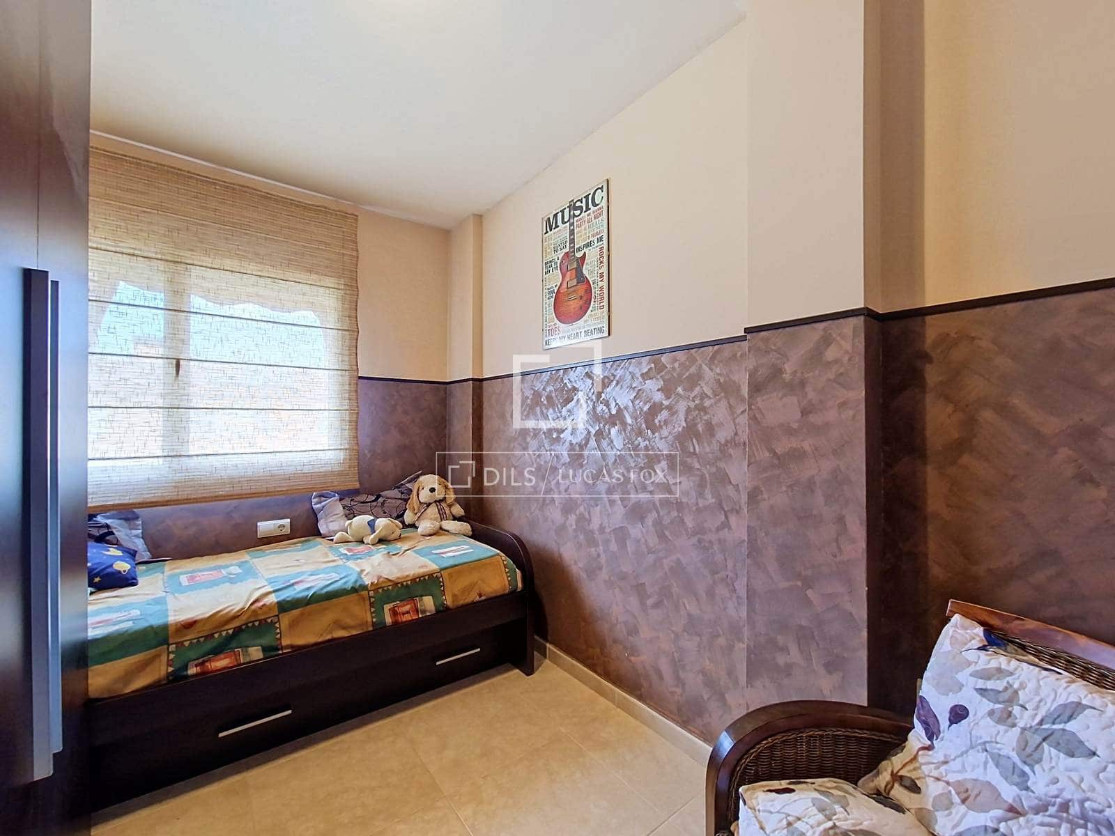 3 sovrum Villa till salu i Cubelles med pool garage - 410 000 € (Ref: 9905039)