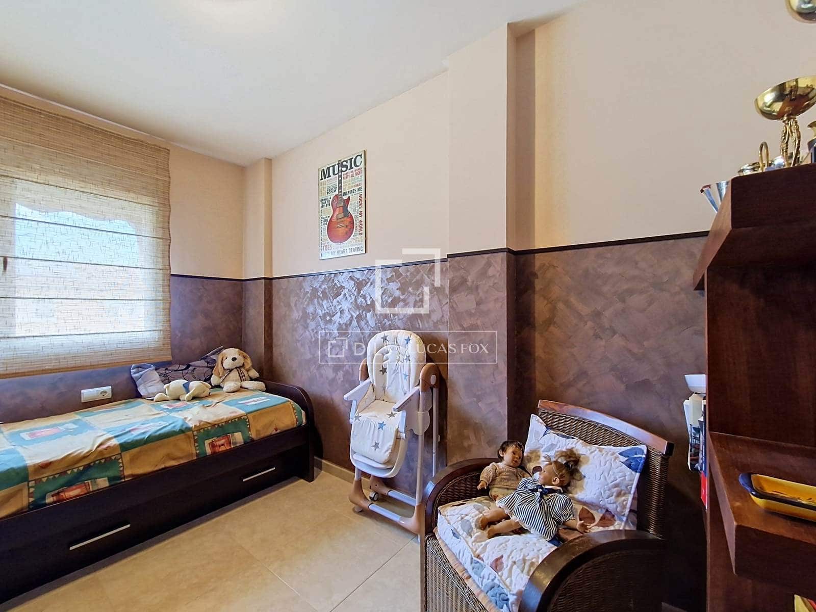 3 sovrum Villa till salu i Cubelles med pool garage - 410 000 € (Ref: 9905039)