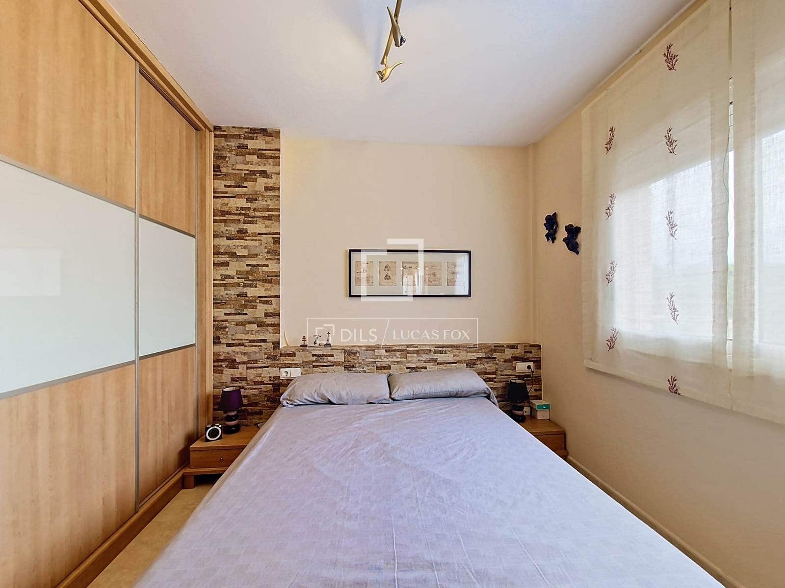 3 sovrum Villa till salu i Cubelles med pool garage - 410 000 € (Ref: 9905039)