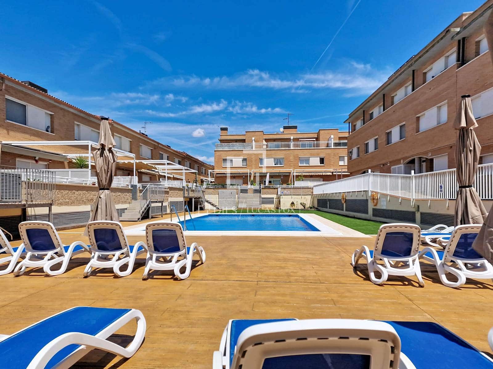 3 sovrum Villa till salu i Cubelles med pool garage - 410 000 € (Ref: 9905039)