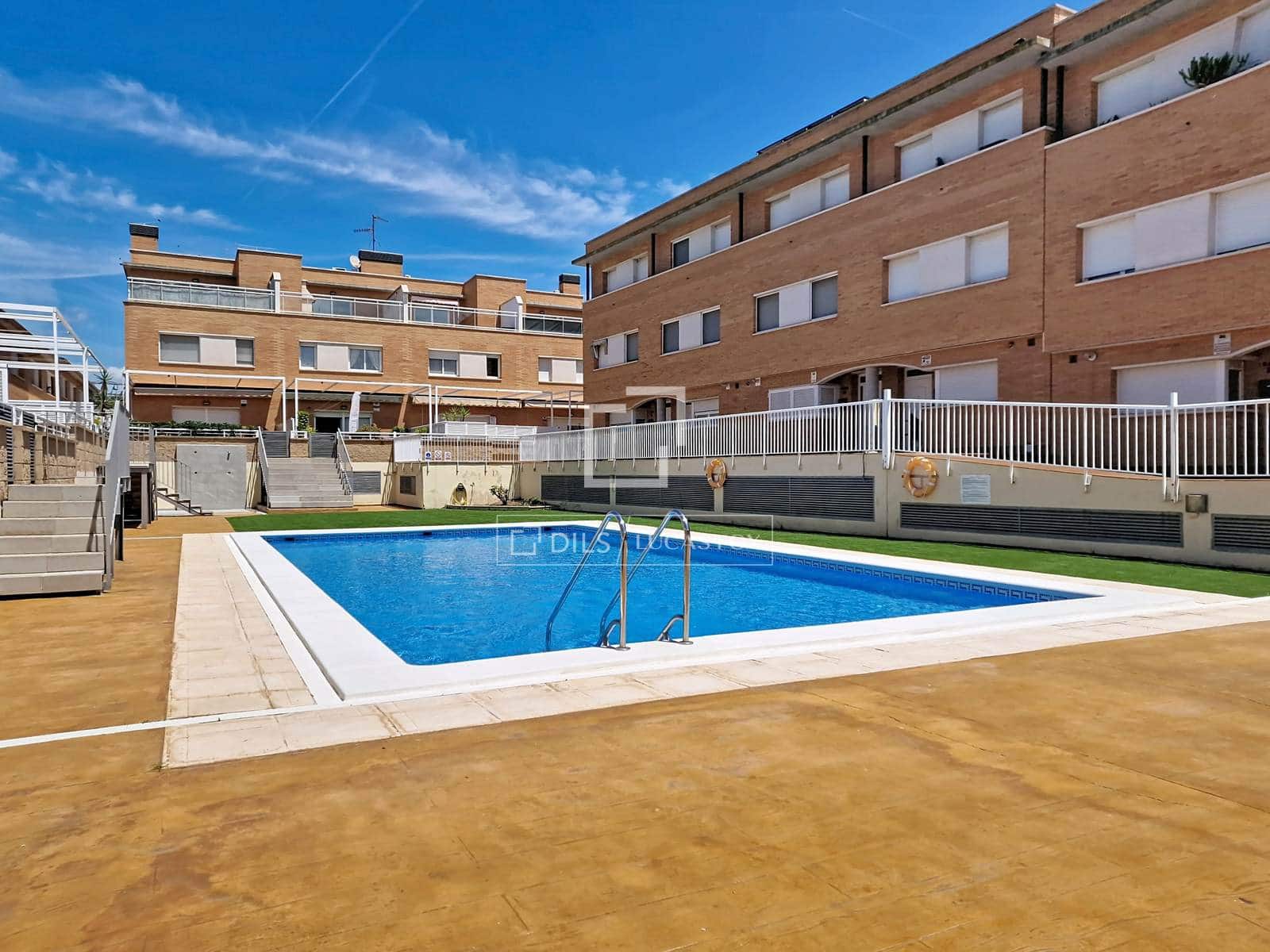 3 sovrum Villa till salu i Cubelles med pool garage - 410 000 € (Ref: 9905039)