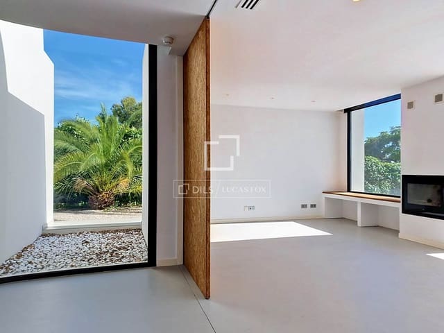 3 quarto Moradia para venda em Vilanova i la Geltrú com piscina garagem - 1 090 000 € (Ref: 9905042)