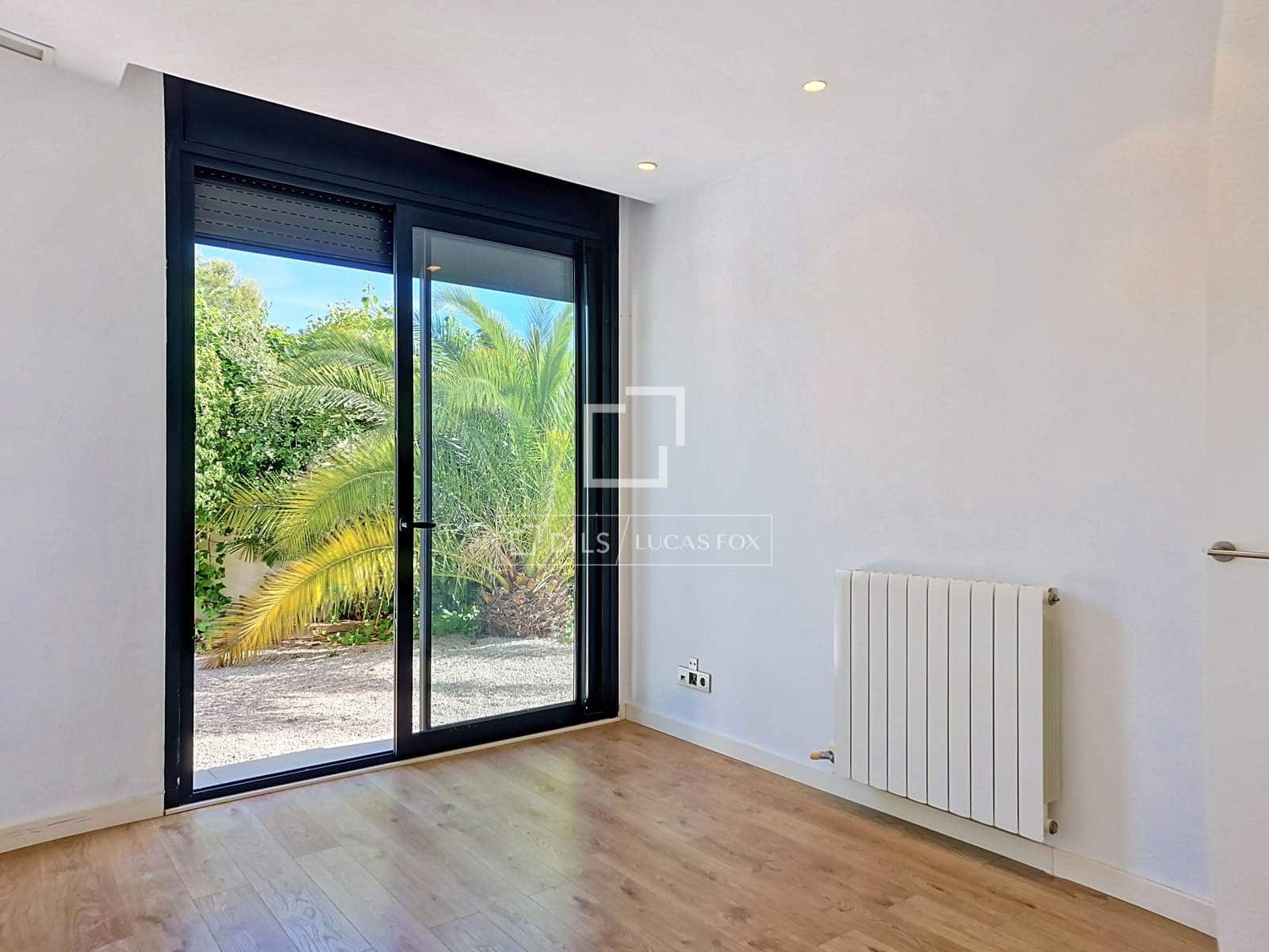 3 quarto Moradia para venda em Vilanova i la Geltru com piscina garagem - 1 090 000 € (Ref: 9905042)