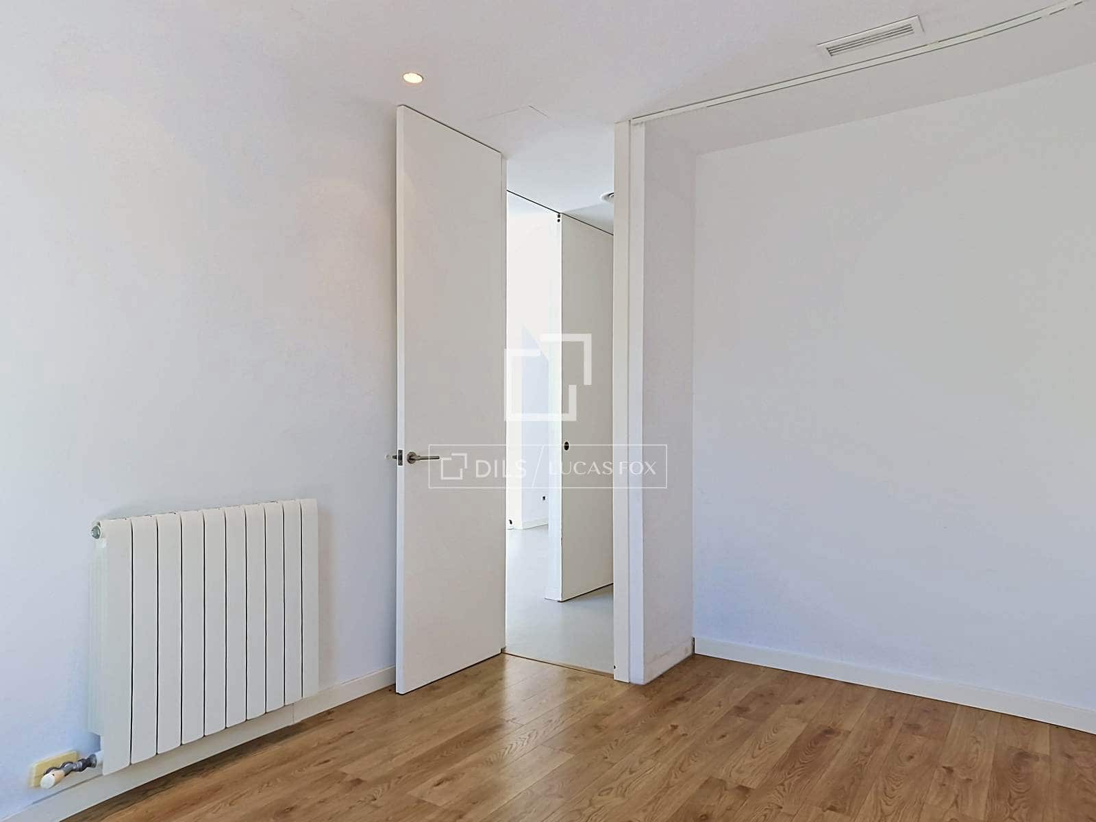 3 quarto Moradia para venda em Vilanova i la Geltru com piscina garagem - 1 090 000 € (Ref: 9905042)