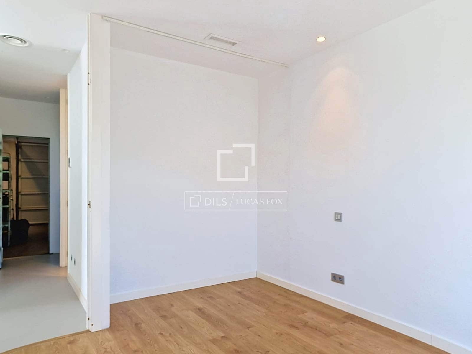 3 quarto Moradia para venda em Vilanova i la Geltru com piscina garagem - 1 090 000 € (Ref: 9905042)