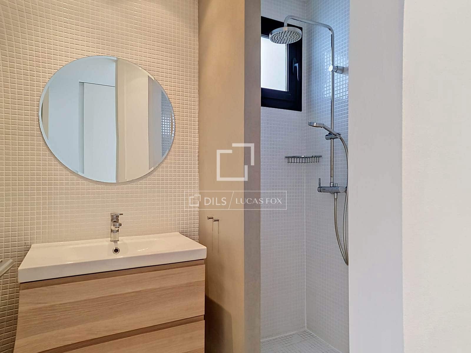 3 quarto Moradia para venda em Vilanova i la Geltru com piscina garagem - 1 090 000 € (Ref: 9905042)