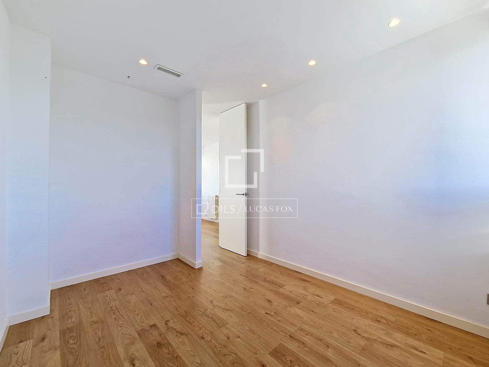 3 quarto Moradia para venda em Vilanova i la Geltru com piscina garagem - 1 090 000 € (Ref: 9905042)