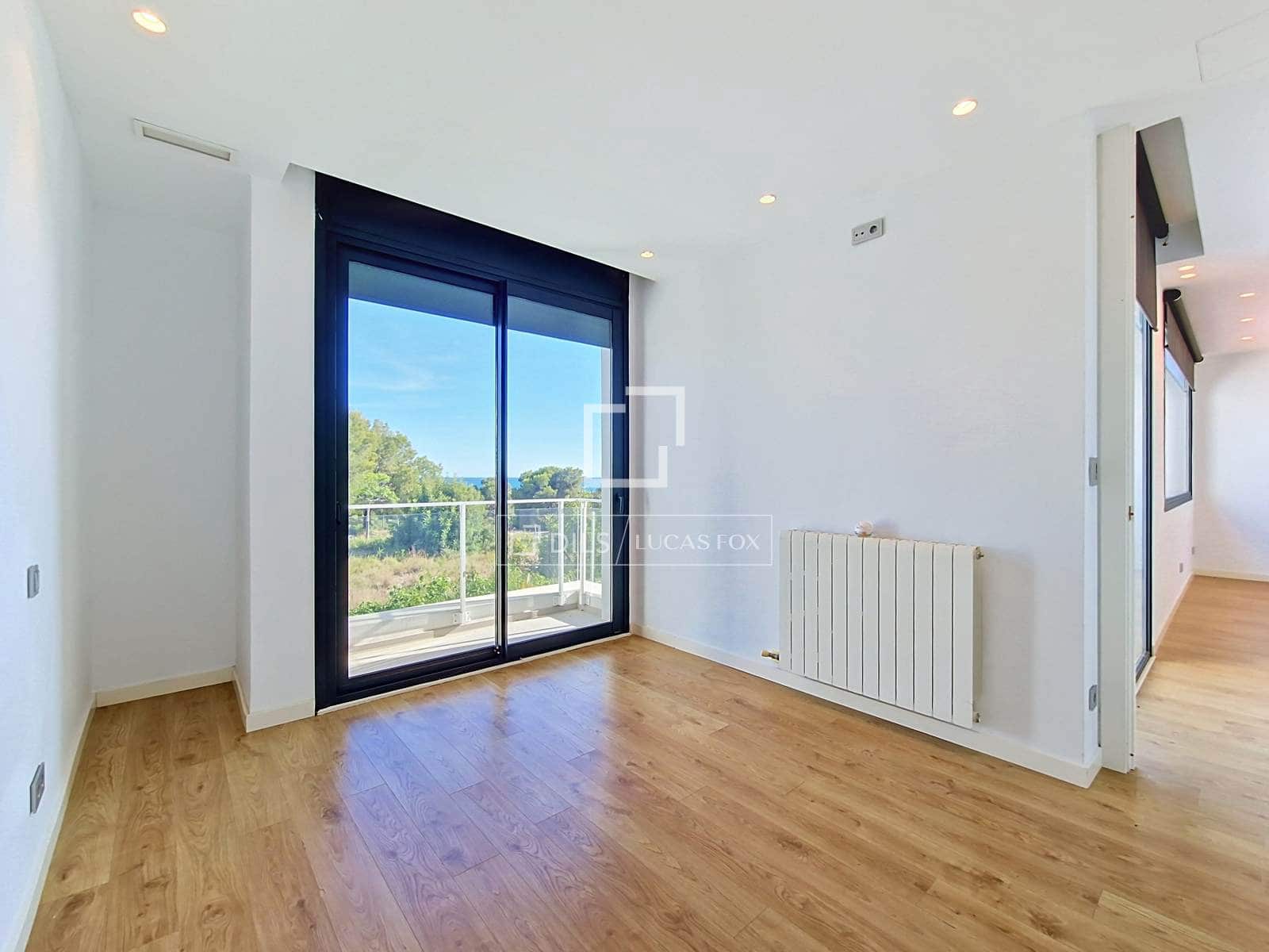 3 quarto Moradia para venda em Vilanova i la Geltru com piscina garagem - 1 090 000 € (Ref: 9905042)