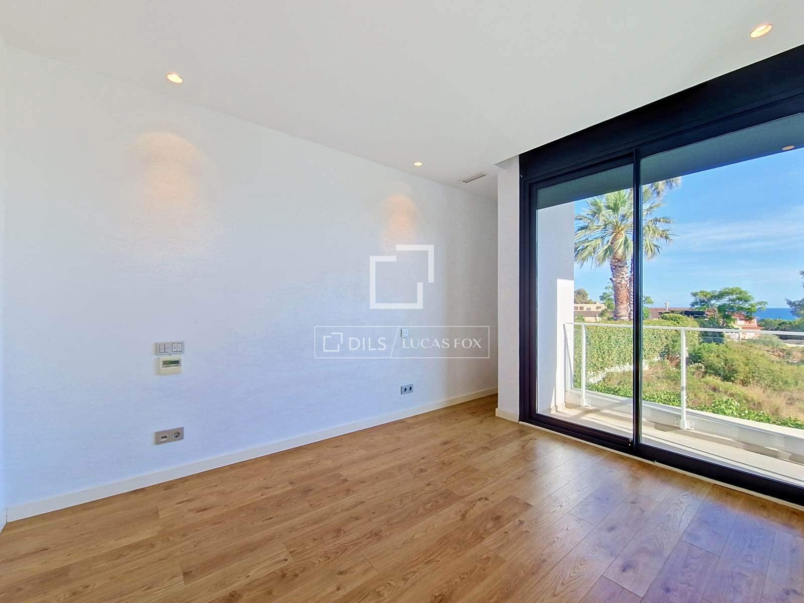 3 quarto Moradia para venda em Vilanova i la Geltru com piscina garagem - 1 090 000 € (Ref: 9905042)