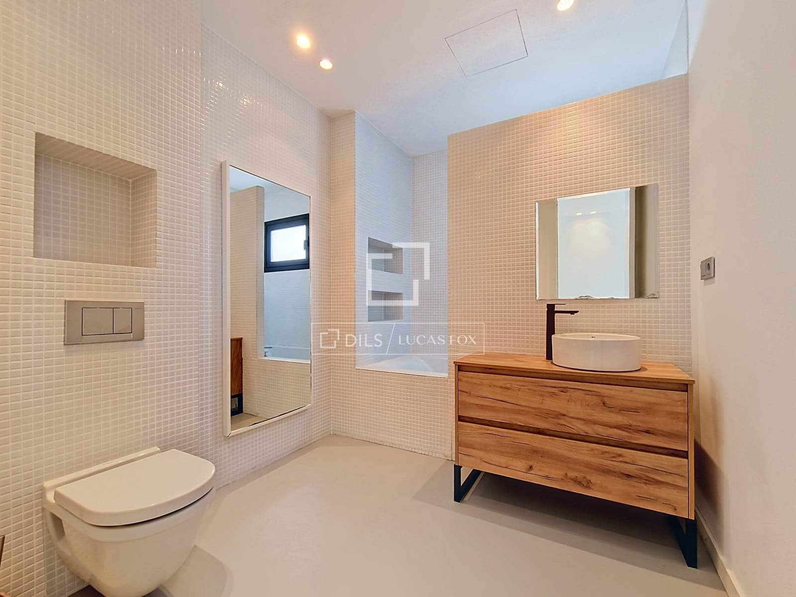 3 quarto Moradia para venda em Vilanova i la Geltru com piscina garagem - 1 090 000 € (Ref: 9905042)