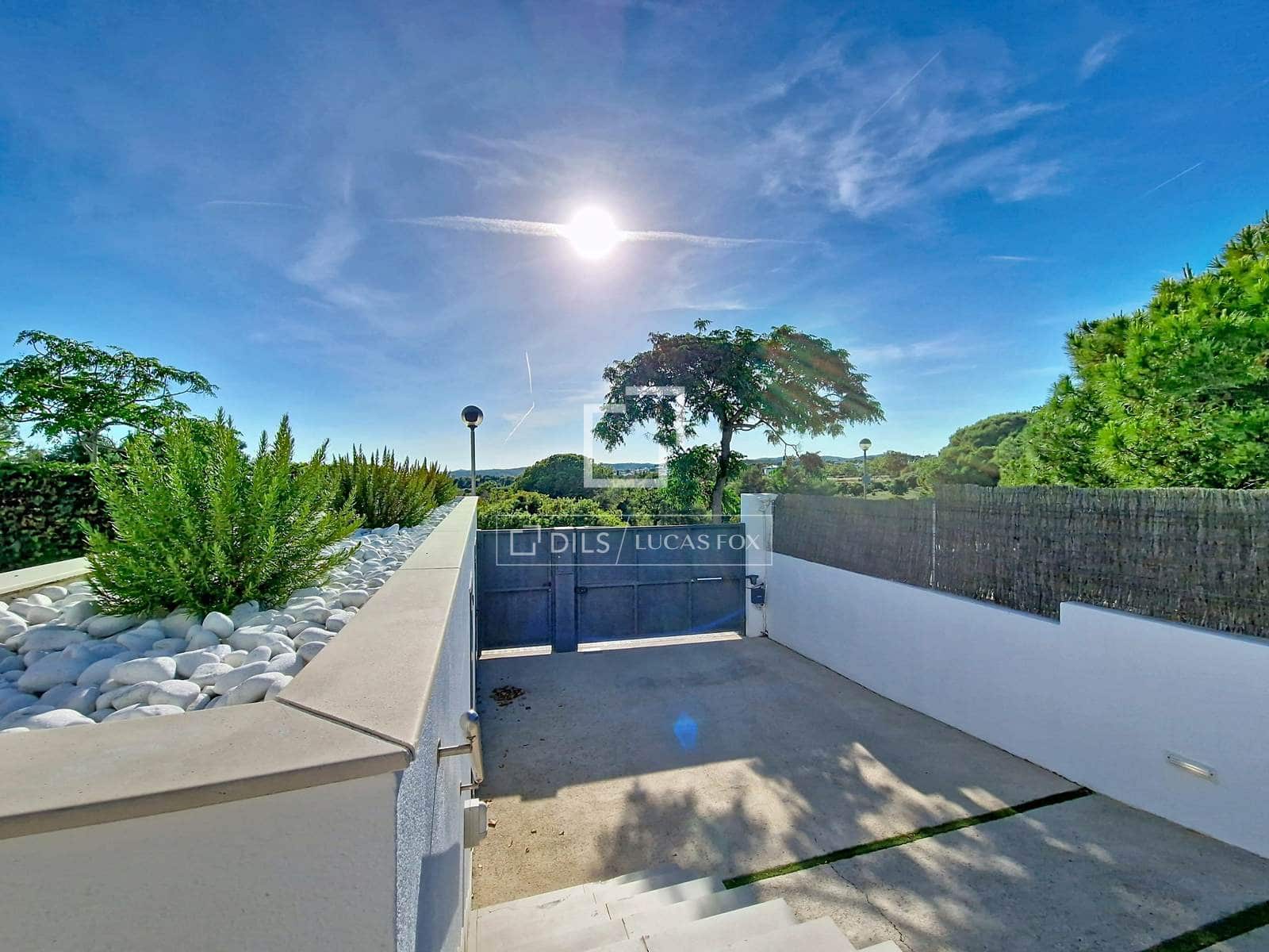 3 quarto Moradia para venda em Vilanova i la Geltru com piscina garagem - 1 090 000 € (Ref: 9905042)