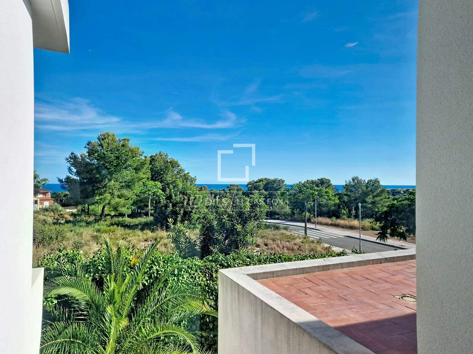 3 quarto Moradia para venda em Vilanova i la Geltru com piscina garagem - 1 090 000 € (Ref: 9905042)