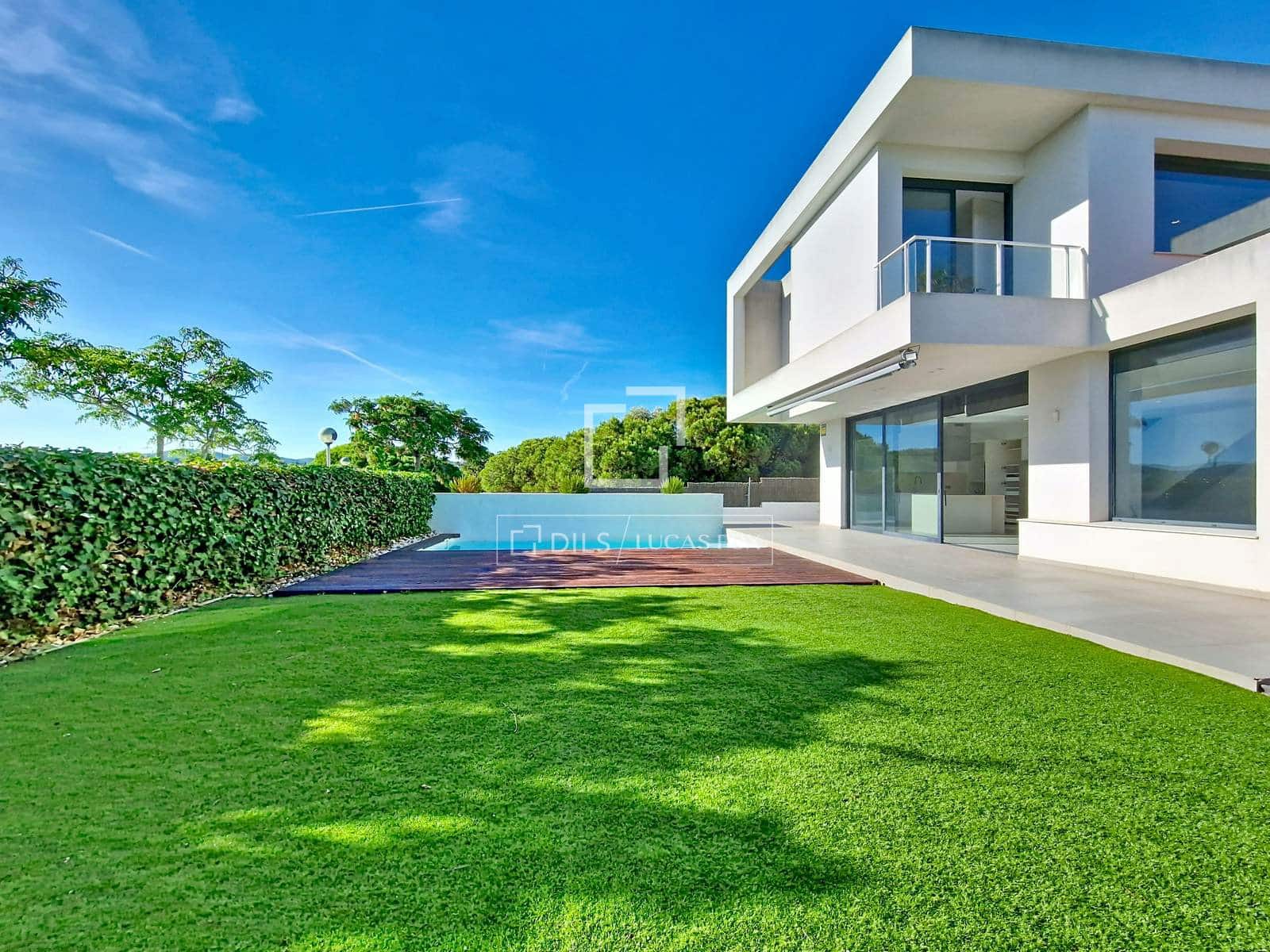 3 quarto Moradia para venda em Vilanova i la Geltru com piscina garagem - 1 090 000 € (Ref: 9905042)