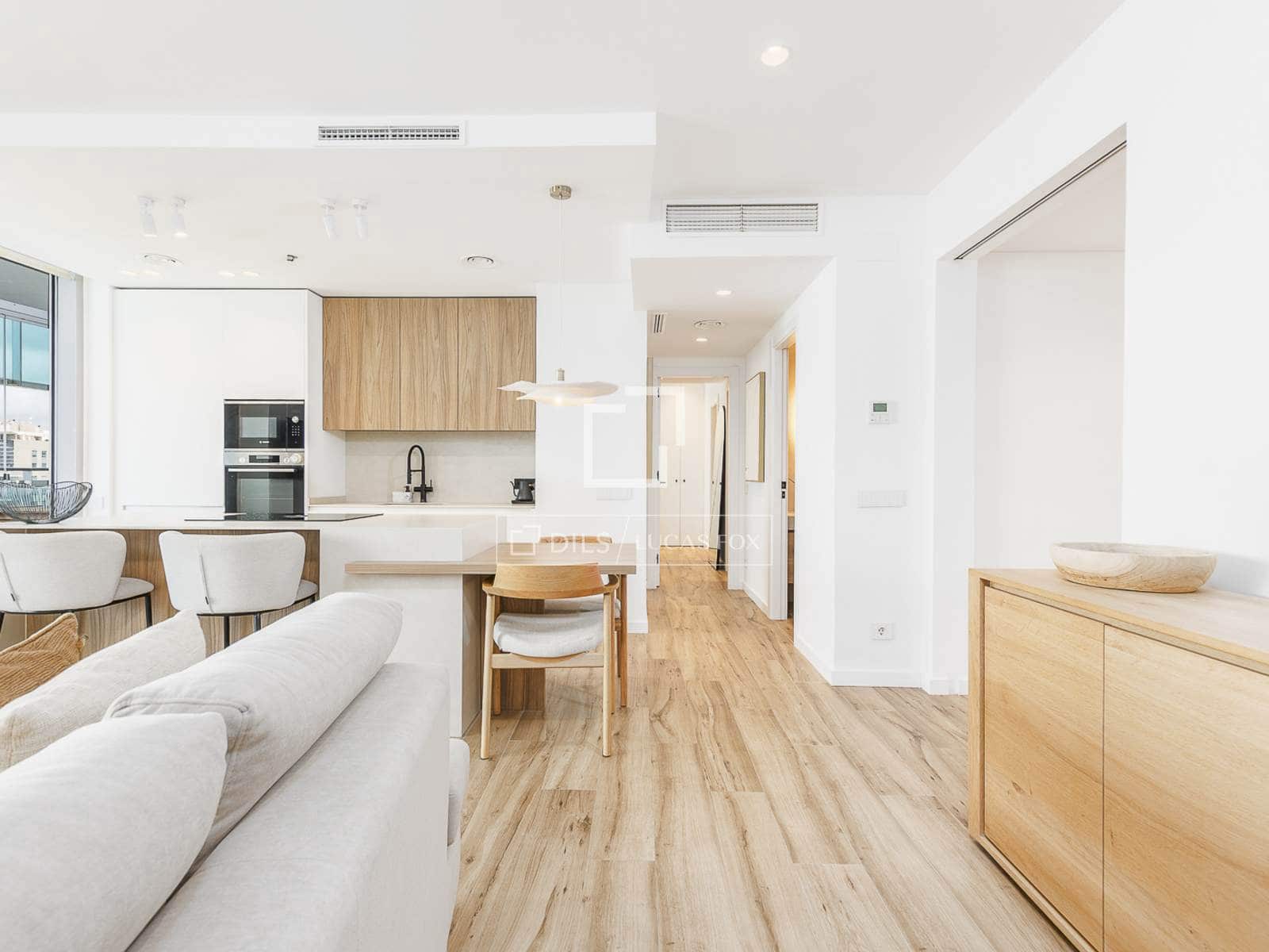 2 soverom Leilighet til salgs i Barcelona by med svømmebasseng garasje - € 1 200 000 (Ref: 9905159)