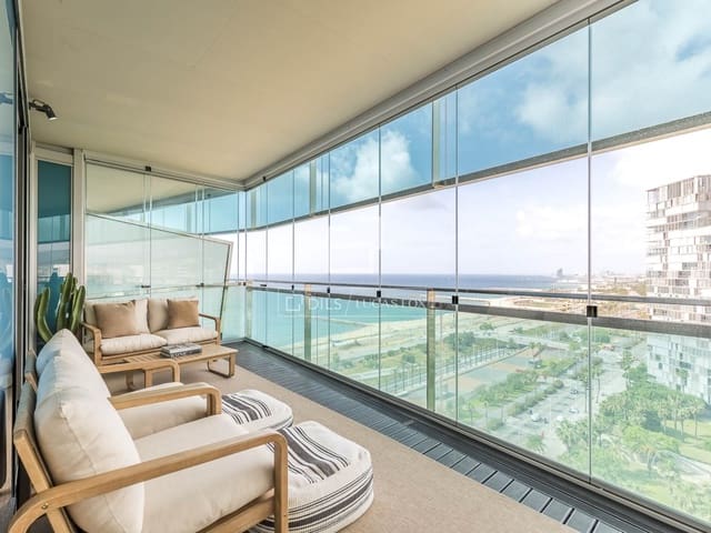 2 soverom Leilighet til salgs i Barcelona by med svømmebasseng garasje - € 1 200 000 (Ref: 9905159)