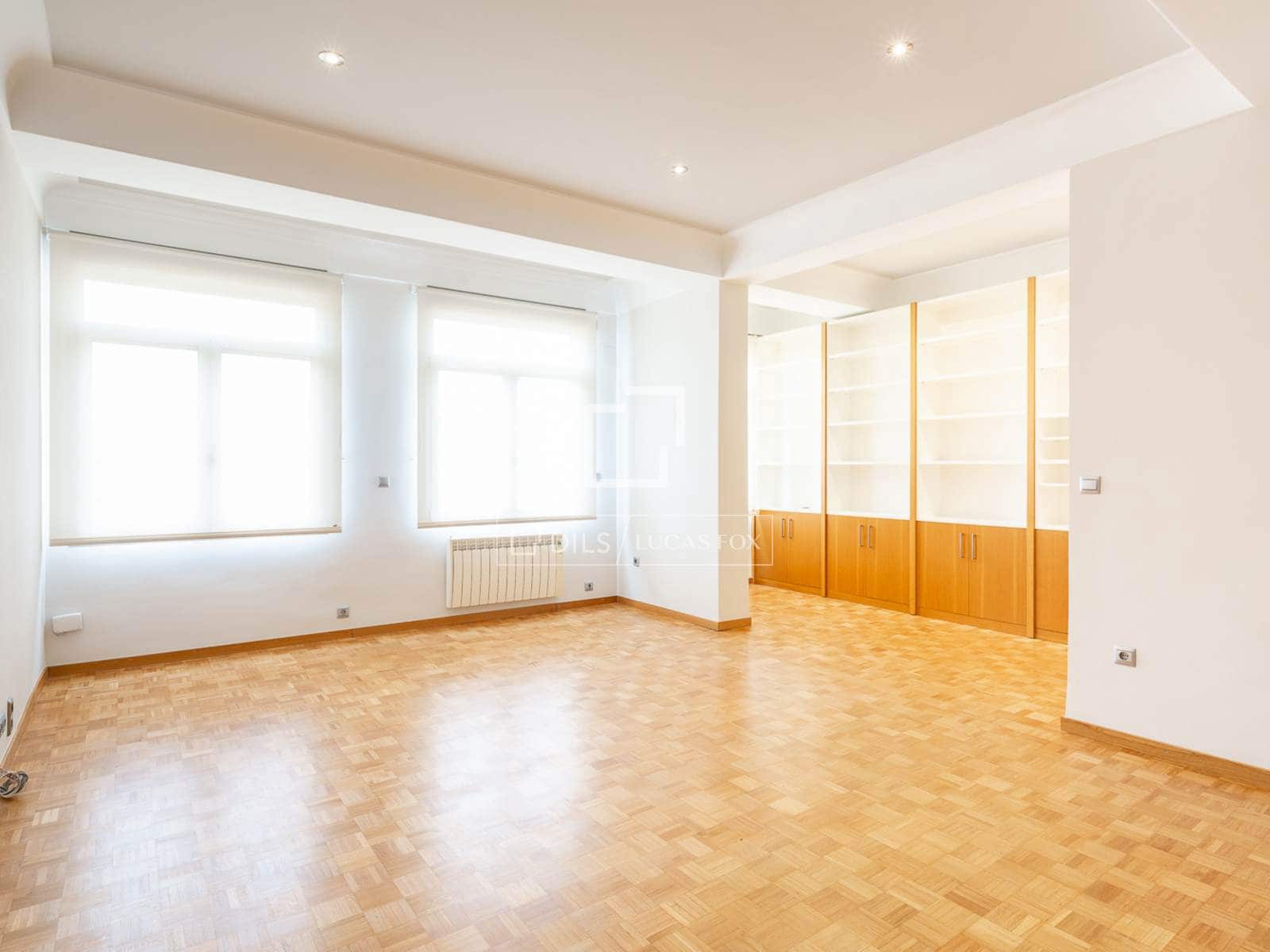 4 sypialnia Penthouse do wynajęcia w Miasto Walencja z garażem - 3 200 € (Ref: 9905303)