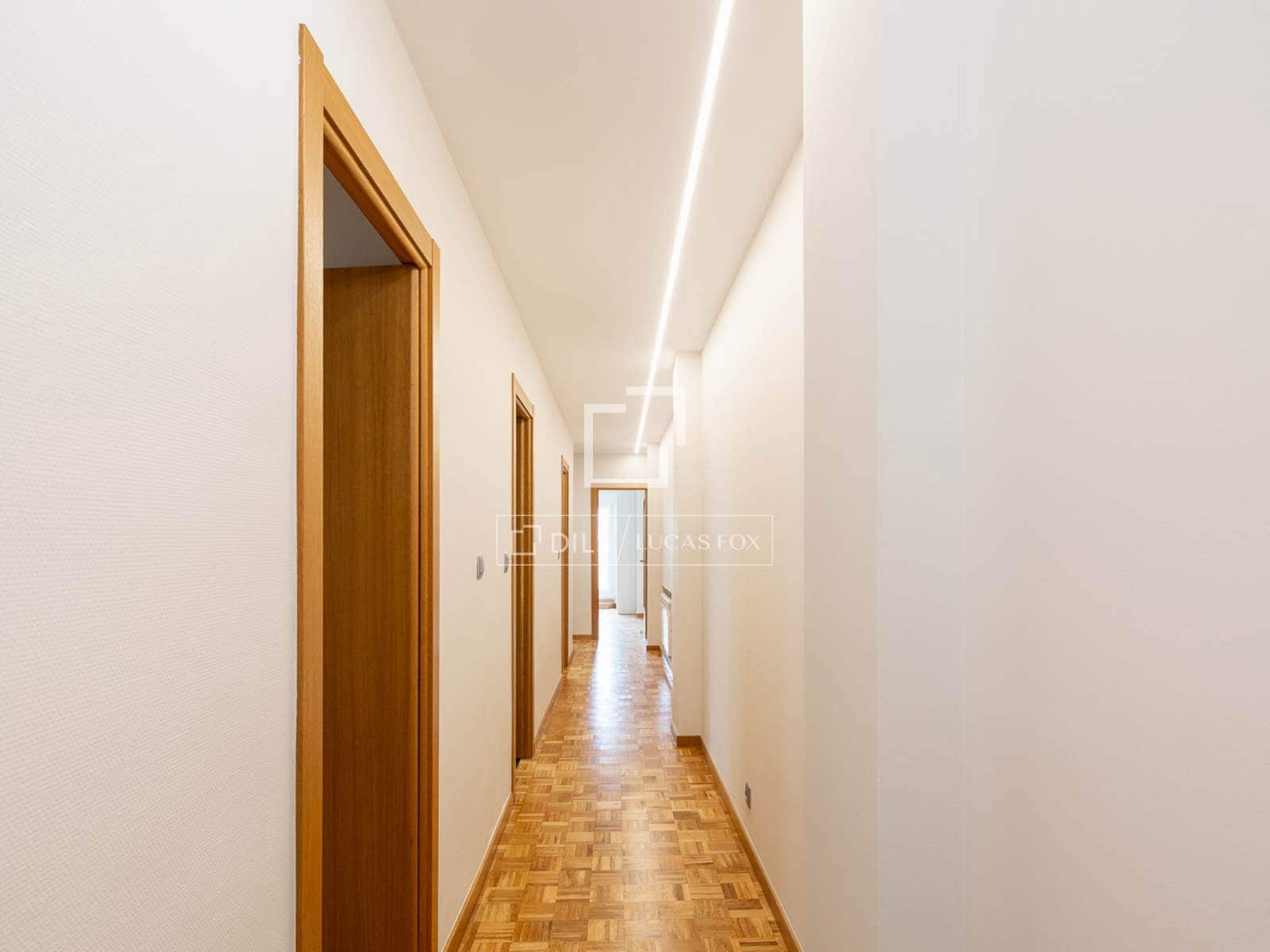 4 sypialnia Penthouse do wynajęcia w Miasto Walencja z garażem - 3 200 € (Ref: 9905303)
