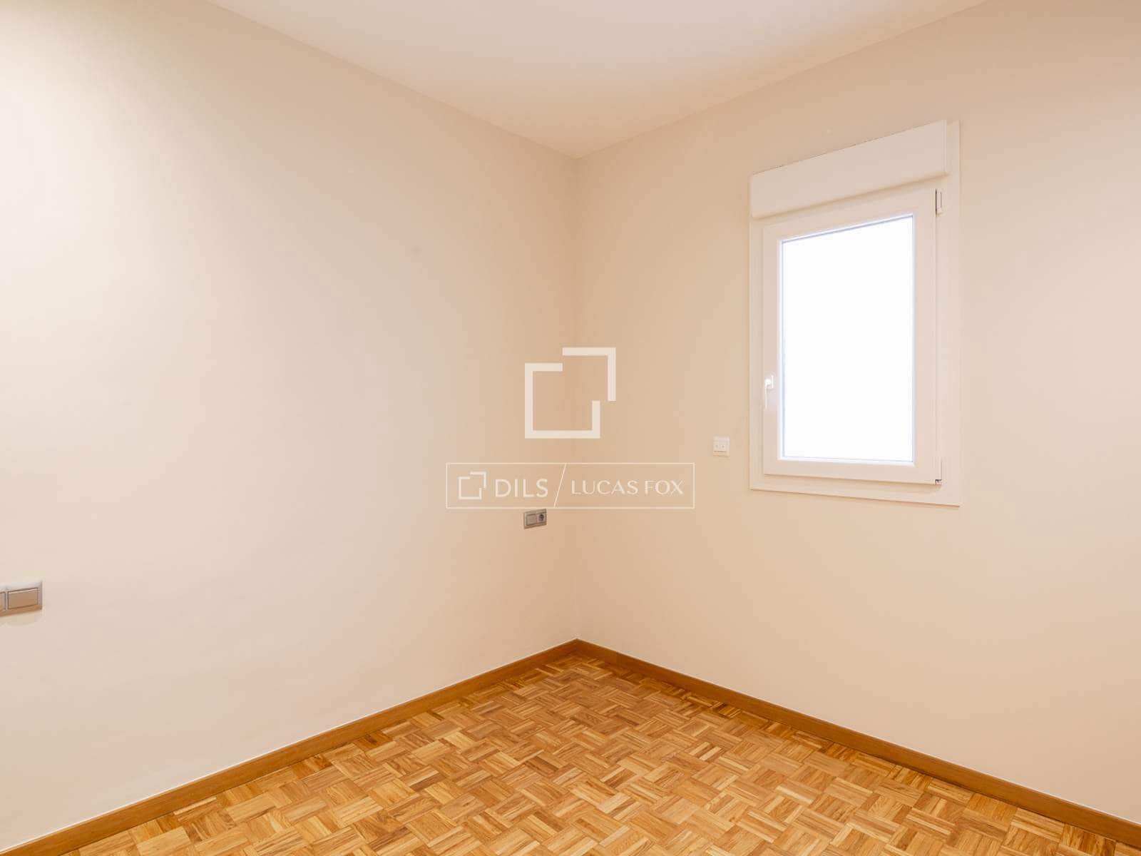 4 sypialnia Penthouse do wynajęcia w Miasto Walencja z garażem - 3 200 € (Ref: 9905303)