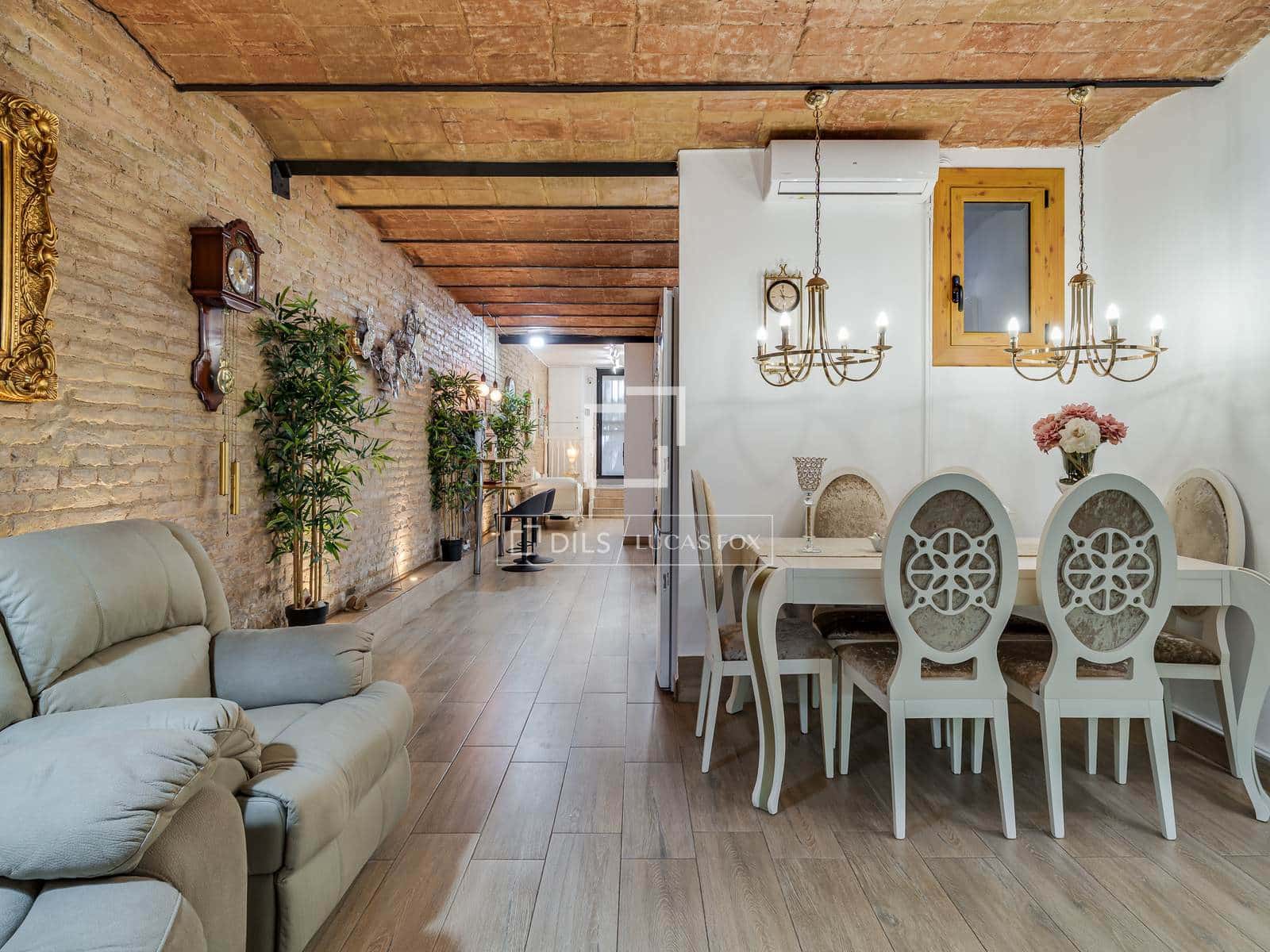 2 bedroom Apartment for sale in Barcelona city - € 419,000 (Ref: 9905305)