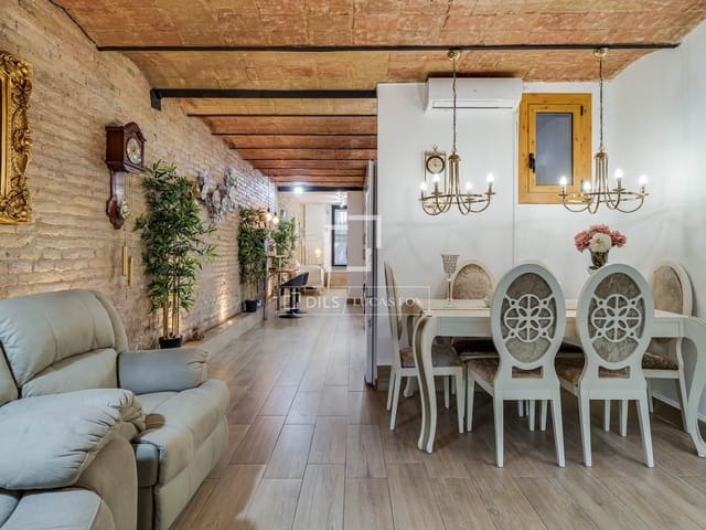 2 bedroom Apartment for sale in El Poble Sec, Barcelona city - € 419,000 (Ref: 9905305)