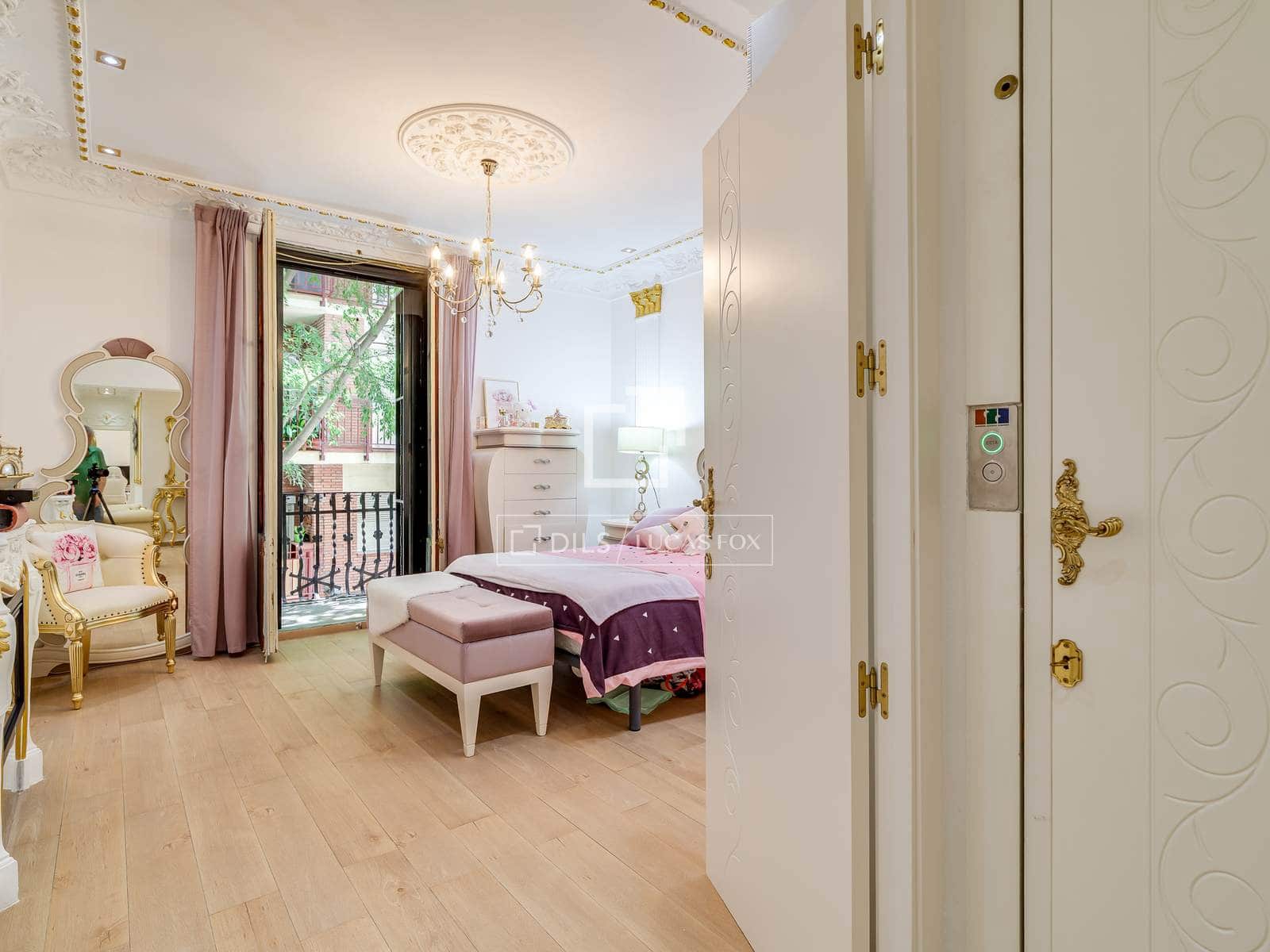 4 slaapkamer Appartement te koop in Barcelona stad - € 847.000 (Ref: 9905306)