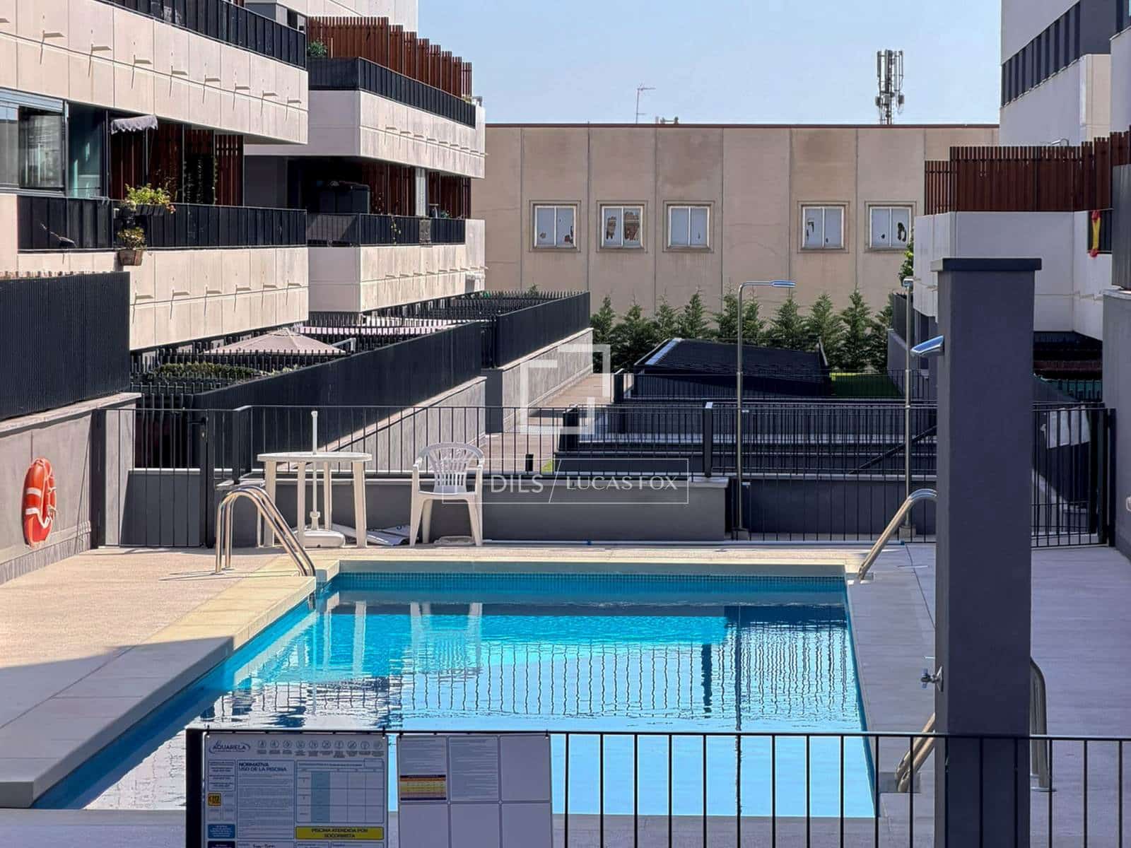 Apartamento en San Sebastián de los Reyes en alquiler con piscina garaje - 950 € (Ref: 9908912)