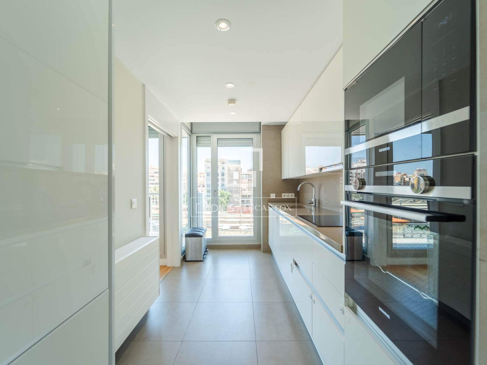 2 soveværelse Lejlighed til leje i Valencia by med garage - € 2.000 (Ref: 9908913)