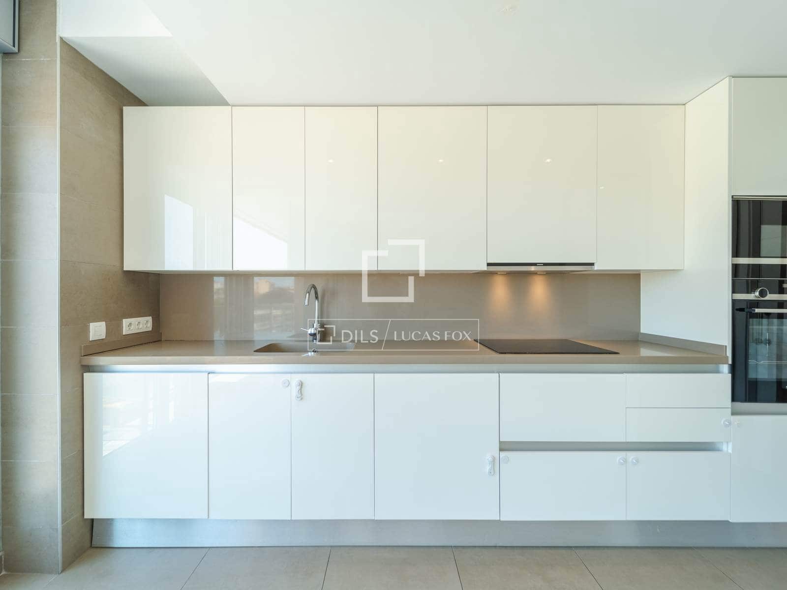 2 soveværelse Lejlighed til leje i Valencia by med garage - € 2.000 (Ref: 9908913)