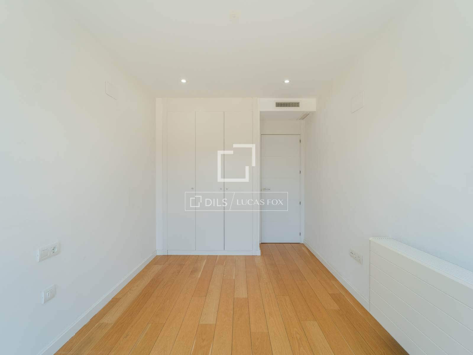 2 soveværelse Lejlighed til leje i Valencia by med garage - € 2.000 (Ref: 9908913)