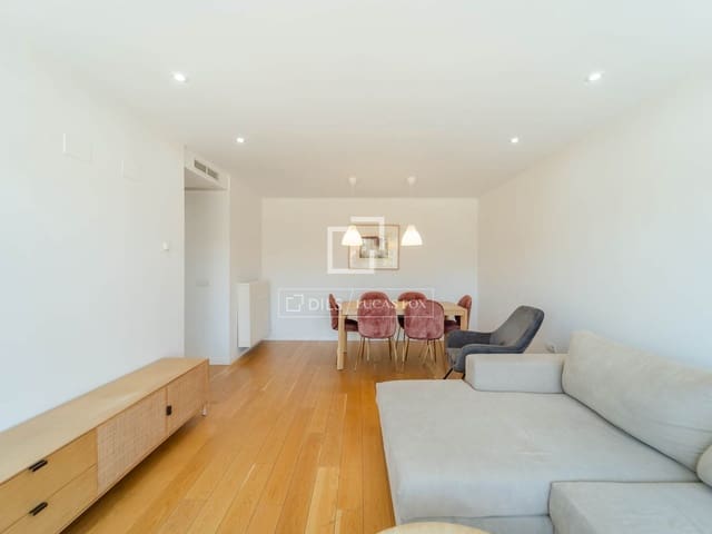 2 soveværelse Lejlighed til leje i Valencia by med garage - € 2.000 (Ref: 9908913)
