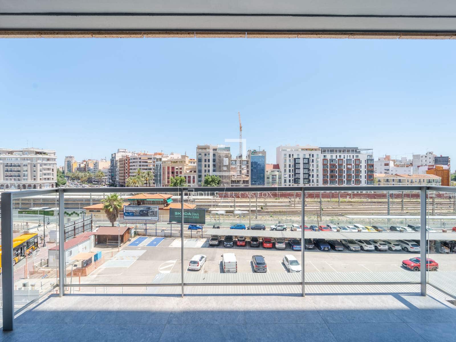 2 soveværelse Lejlighed til leje i Valencia by med garage - € 2.000 (Ref: 9908913)