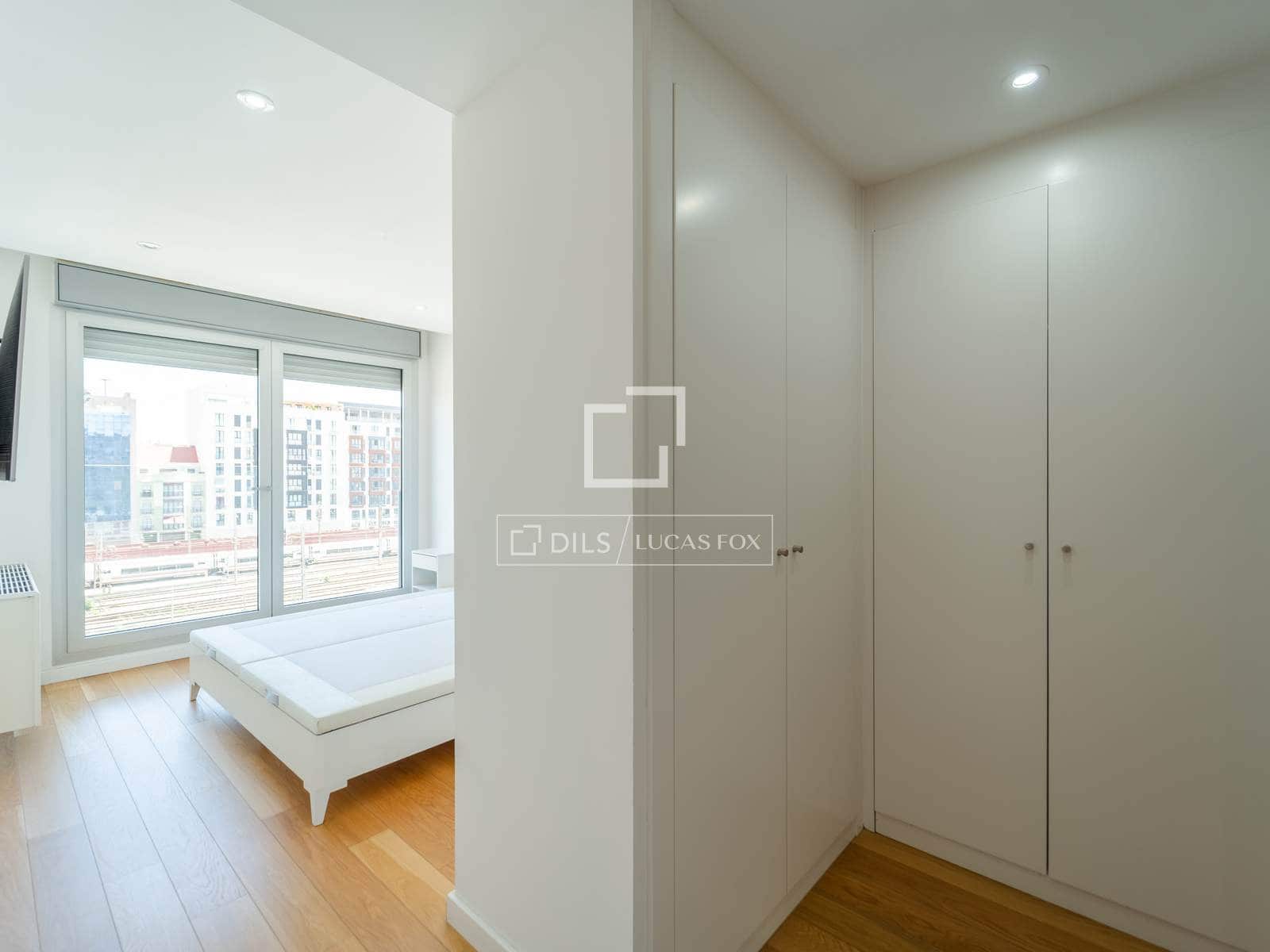 2 soveværelse Lejlighed til leje i Valencia by med garage - € 2.000 (Ref: 9908913)