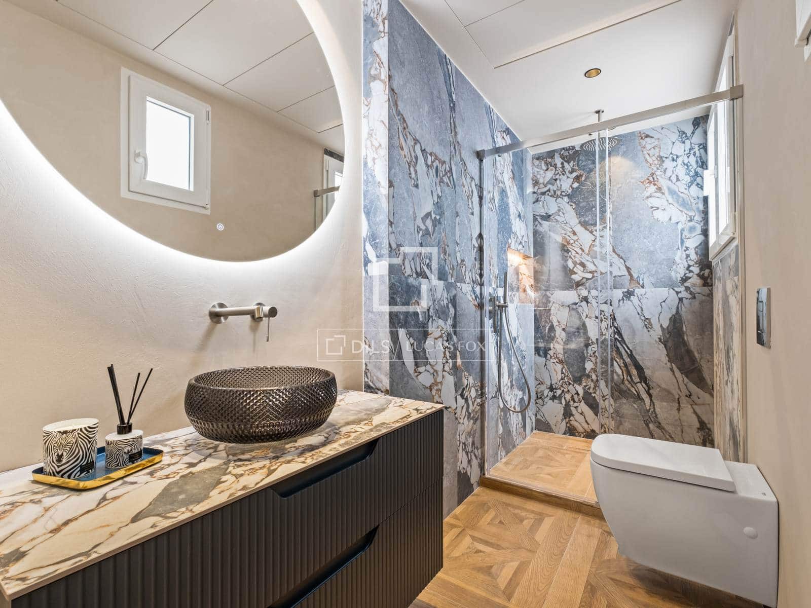 4 makuuhuone Kattohuoneisto myytävänä paikassa Alicante kaupunki mukana 
autotalli - 1 890 000 € (Ref: 9909034)