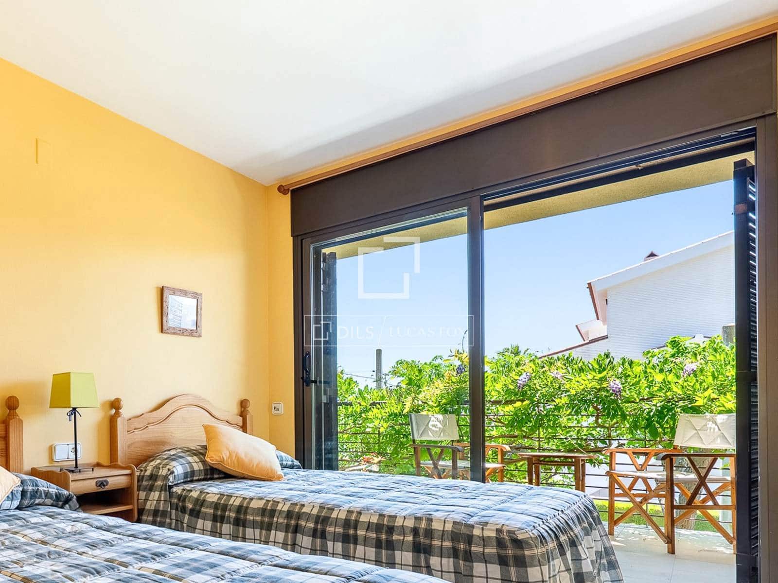 4 slaapkamer Villa te koop in Altafulla met garage - € 495.000 (Ref: 9909356)