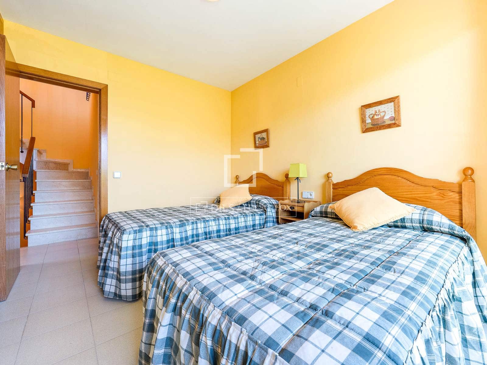 4 slaapkamer Villa te koop in Altafulla met garage - € 495.000 (Ref: 9909356)