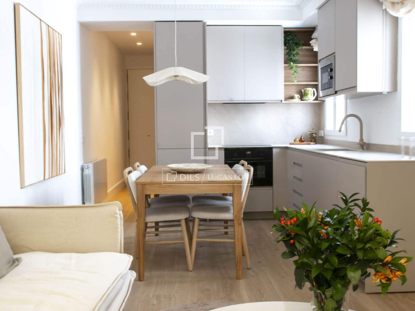 2 makuuhuone Kattohuoneisto myytävänä paikassa Madrid kaupunki - 1 175 000 € (Ref: 9909715)
