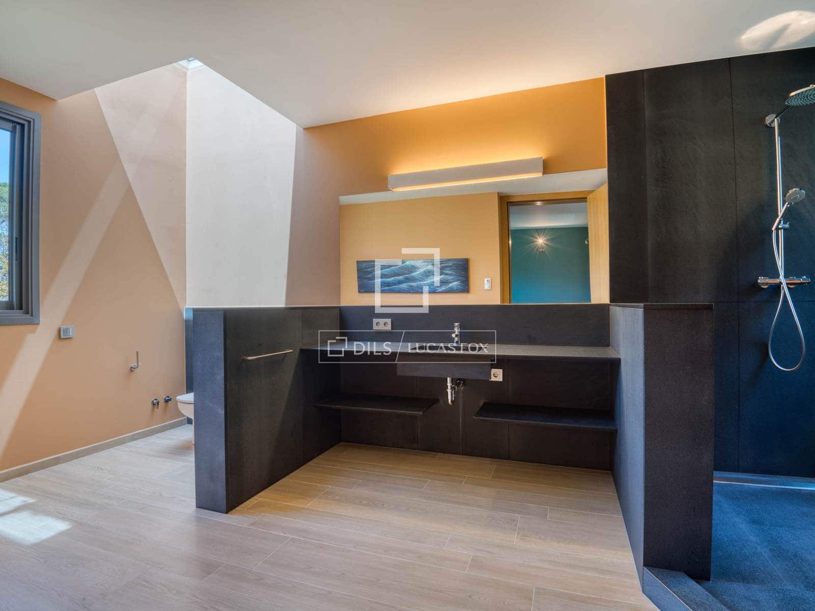 7 slaapkamer Villa te koop in Calonge i Sant Antoni met zwembad garage - € 15.900.000 (Ref: 9909717)