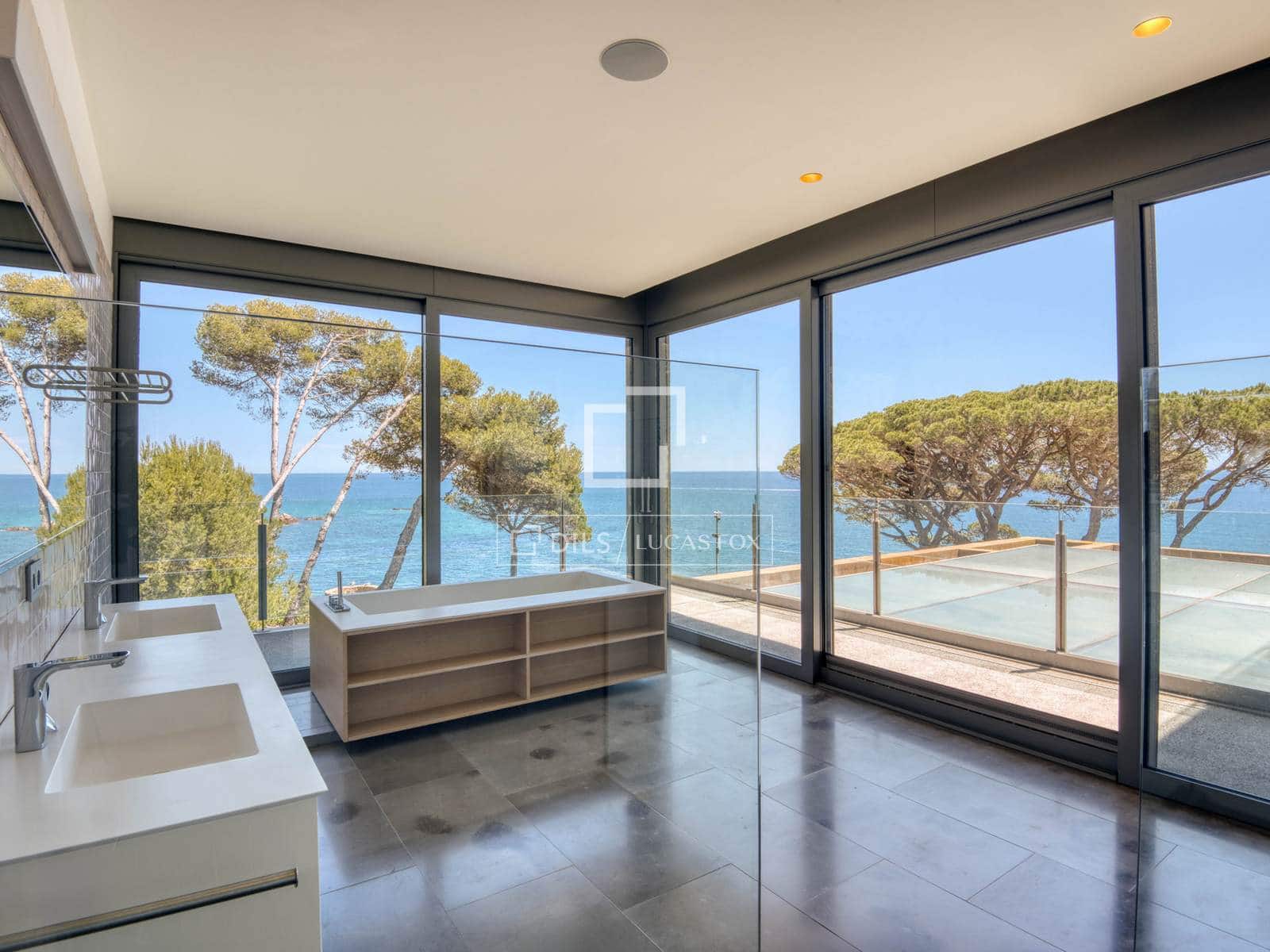 7 slaapkamer Villa te koop in Calonge i Sant Antoni met zwembad garage - € 15.900.000 (Ref: 9909717)