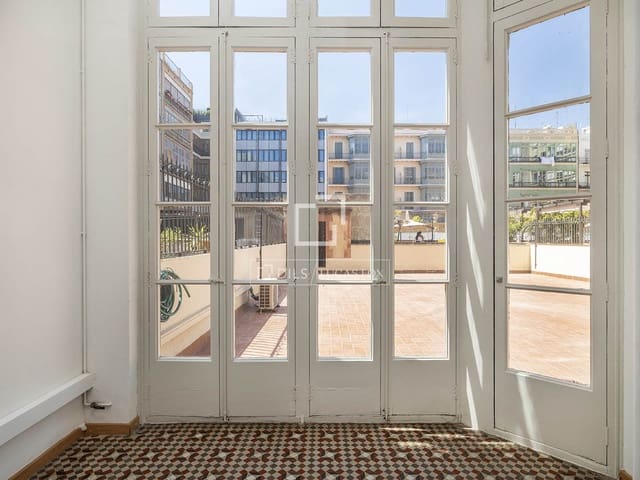 3 soverom Leilighet til leie i Barcelona by - € 3 750 (Ref: 9911678)