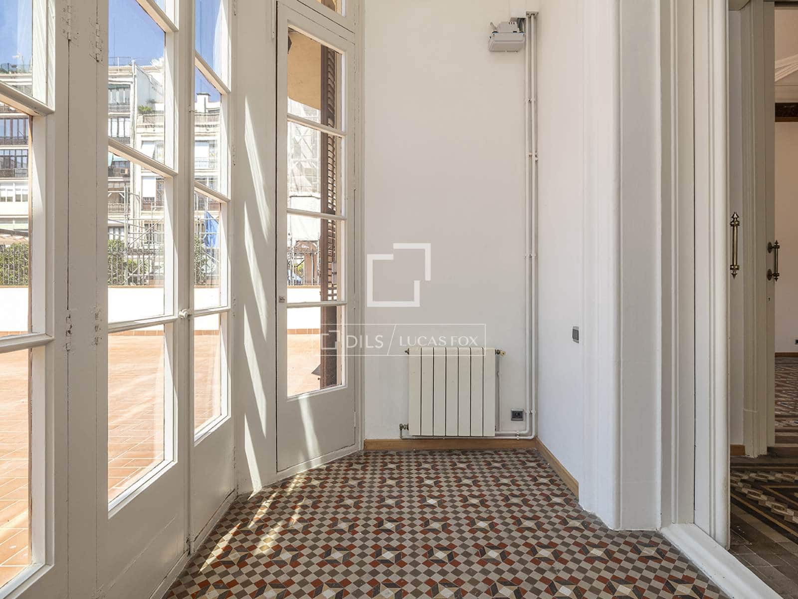 3 soverom Leilighet til leie i Barcelona by - € 3 750 (Ref: 9911678)