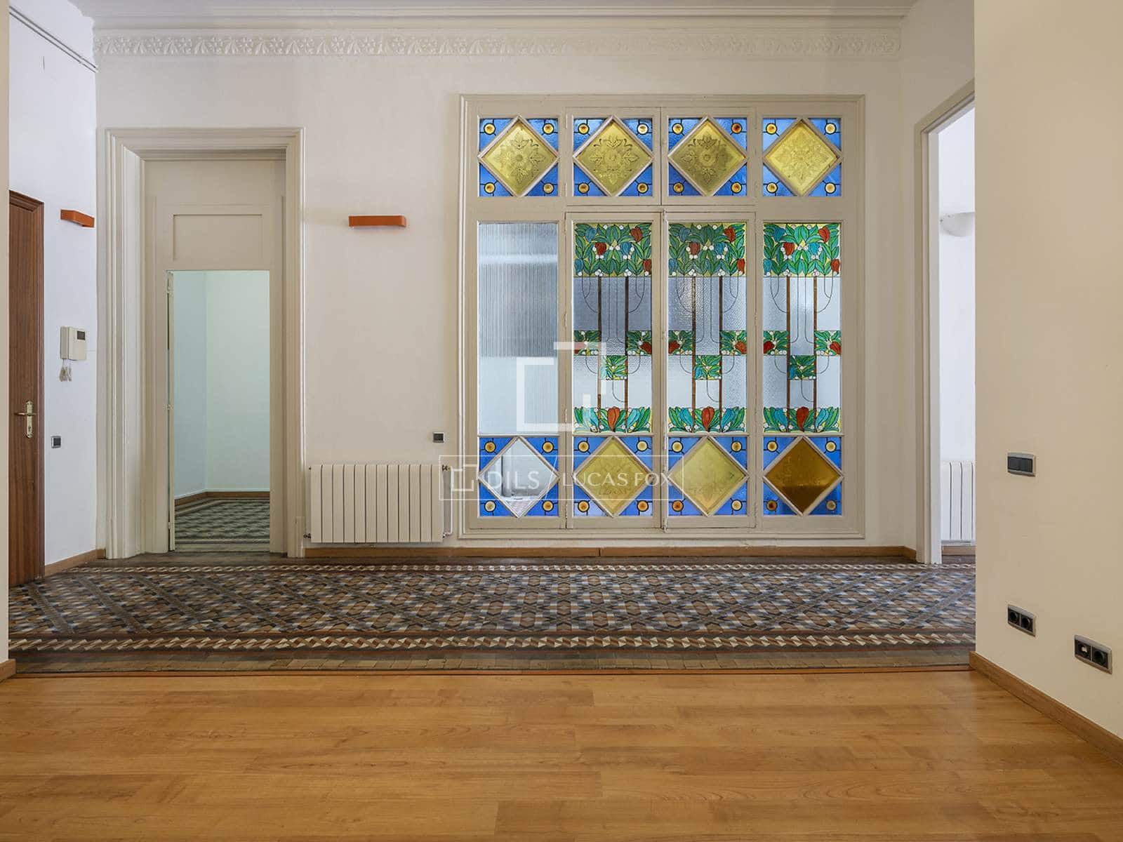3 soverom Leilighet til leie i Barcelona by - € 3 750 (Ref: 9911678)