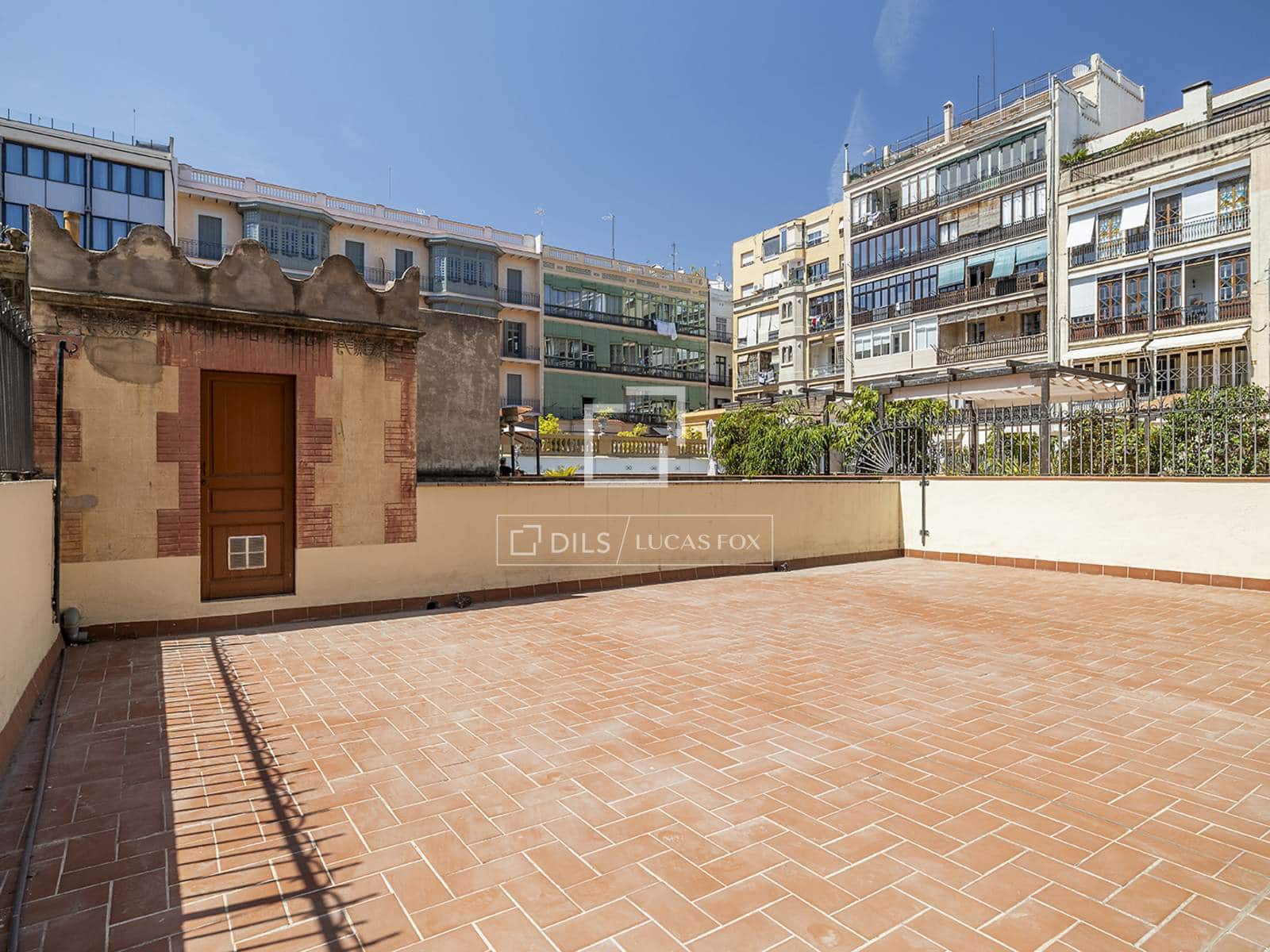 3 soverom Leilighet til leie i Barcelona by - € 3 750 (Ref: 9911678)